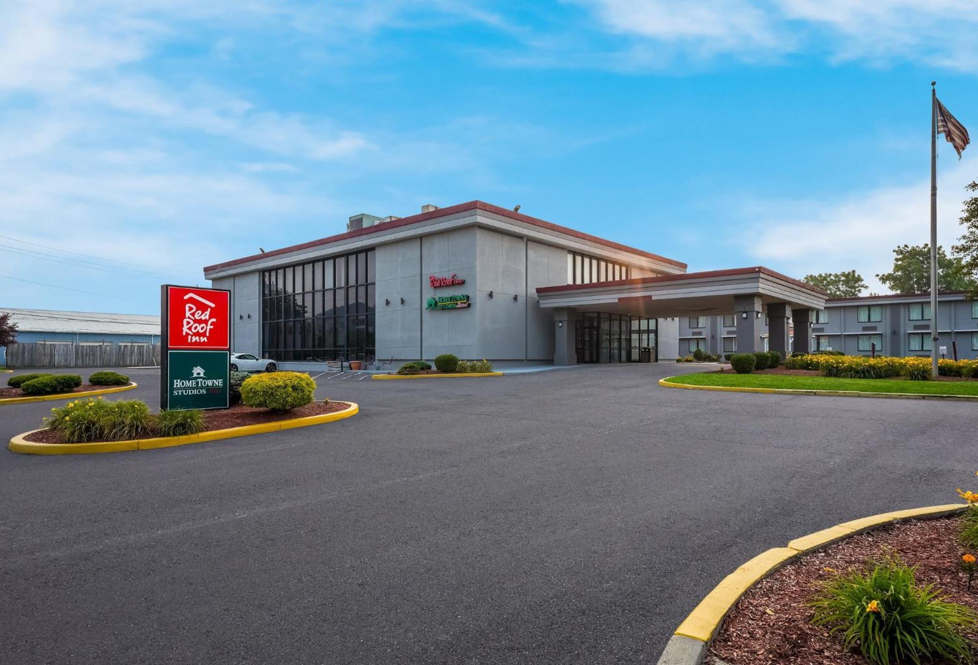 Red Roof Inn Painted Post Exterior photo